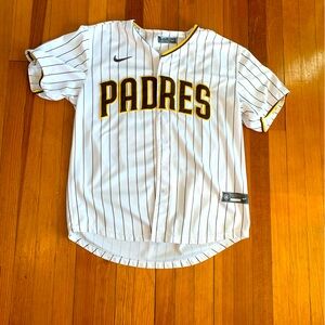 Nike Padres Tatis Jr. jersey in white and yellow #MLB #Padres